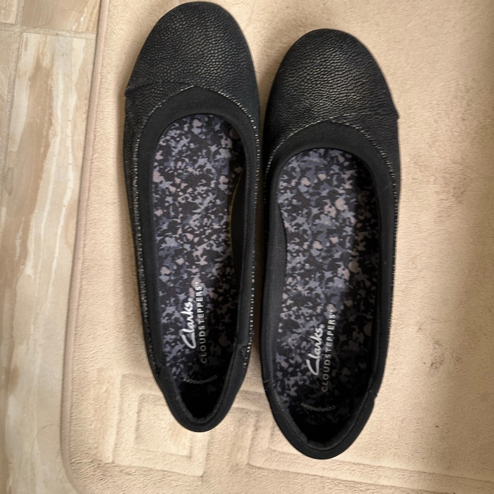 Clarks Women's Black Pebble Loafers
